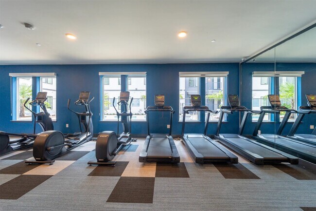 Photo - 1690 North Loop Unidad 337