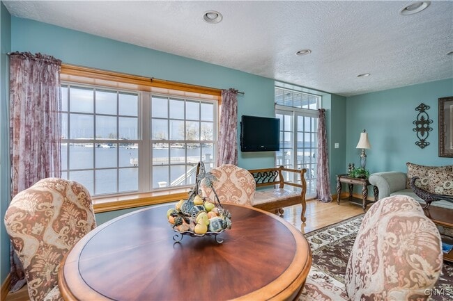 Photo - 207 General Smith Dr