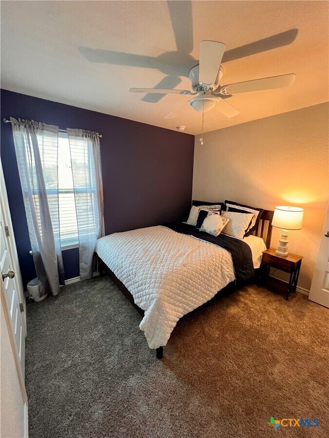 Photo - 1733 Yaupon Grove Ln