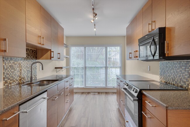 Photo - 108 Mallard Ct