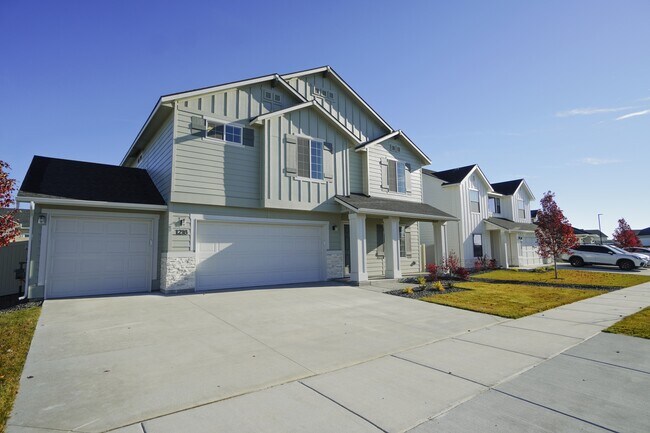 Photo - 1218 W Bass River Dr