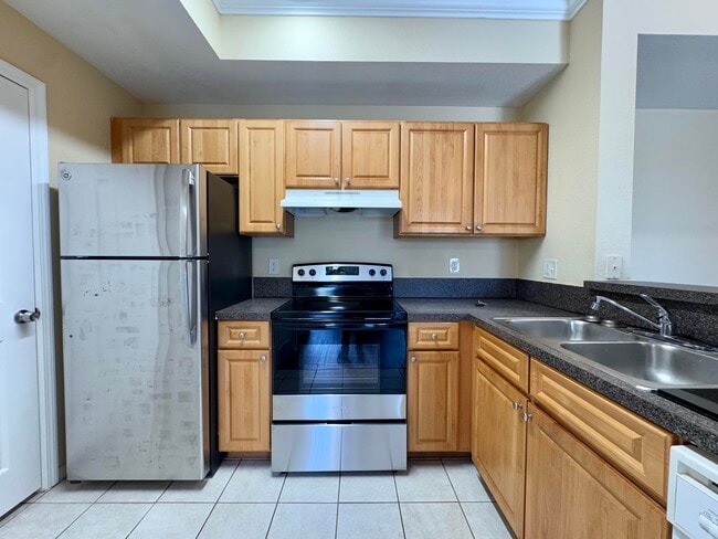 Building Photo - 15135 Michelangelo Blvd Unit 106 Rental