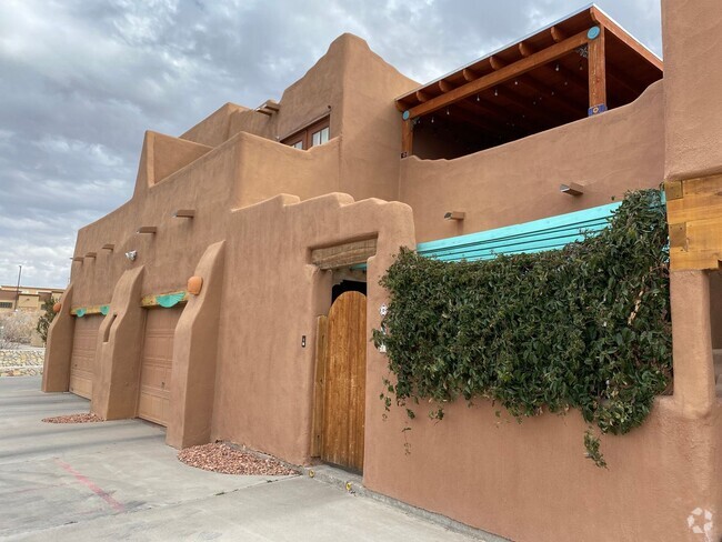 Building Photo - Beautiful Southwest Style Condo **Coming S...