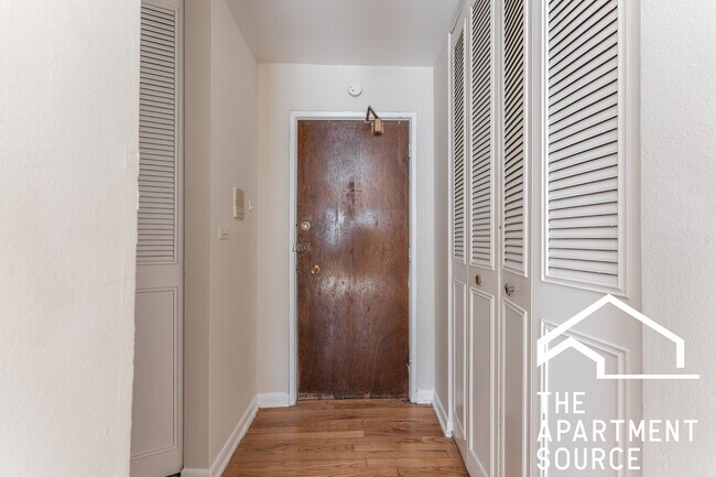 Photo - 6011 N Winthrop Ave Unit 314