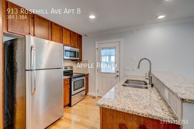 Photo - 913 Rosehill Ave