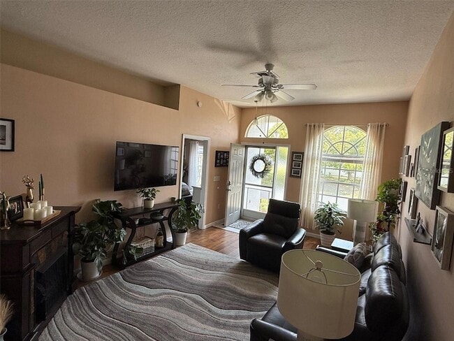 Photo - 4147 La Pasida Ln