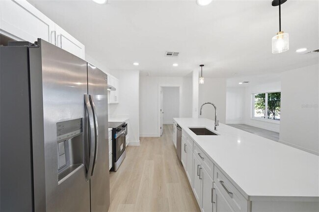 Photo - 2317 Grove St