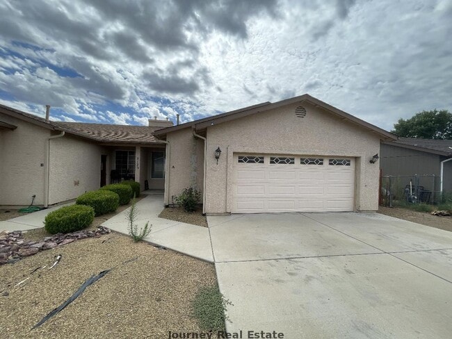 Building Photo - 3123 N Corrine Dr Unit B