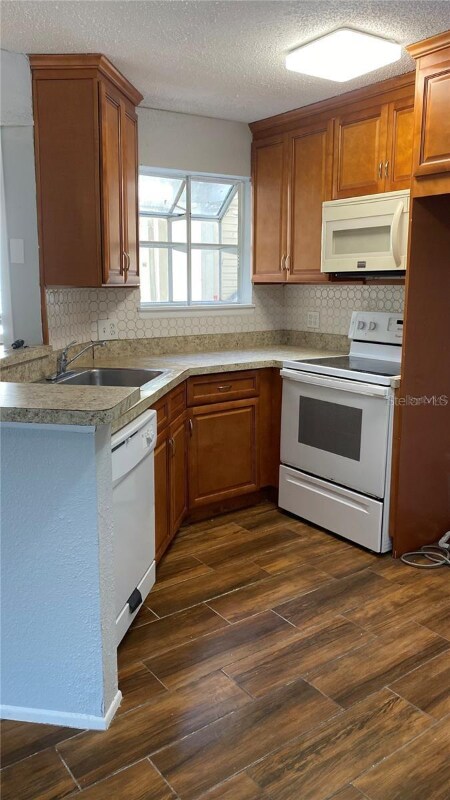 Photo - 1940 Lake Atriums Cir