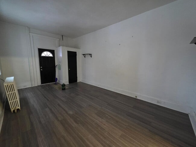 Photo - 220 W Horner St