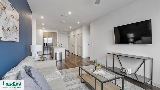 Photo - 255 Williamsburg Pkwy Unidad E304.1409536