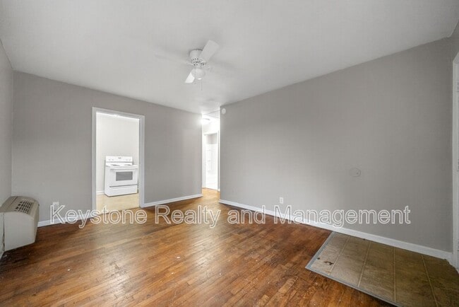 Photo - 1525 Ferrell St