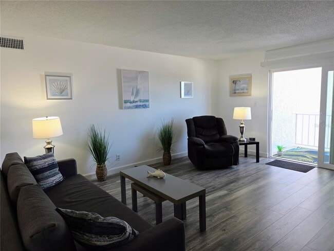 285 107th Ave Unit 505