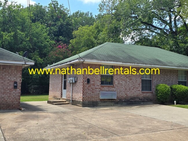 Photo - 736 8th St SE