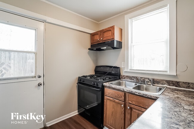 Photo - 113 N Metropolitan Ave