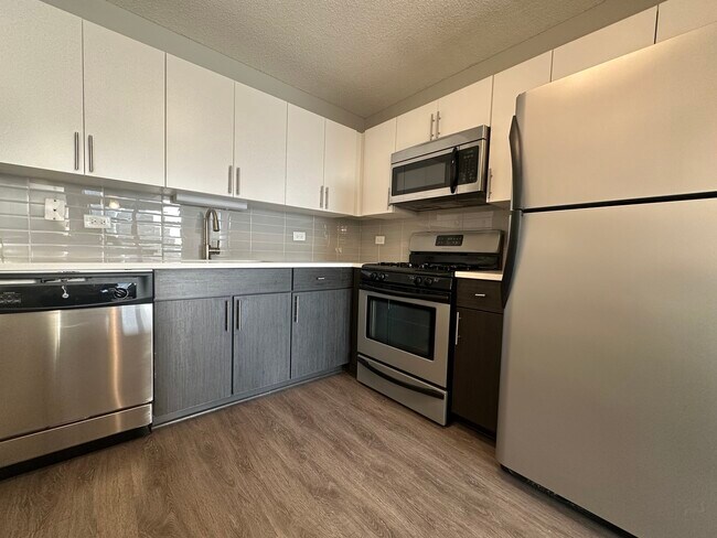 Photo - 180 N Jefferson St Unit 1709