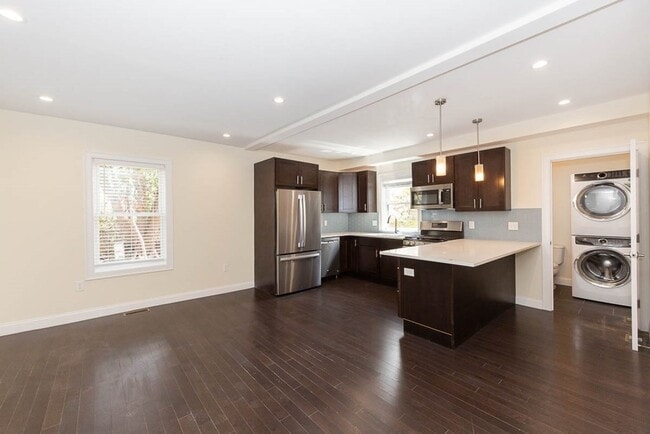 Photo - 57 Catherine St Unit 1