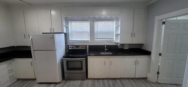 Building Photo - 97 Taylor St Unit 1R