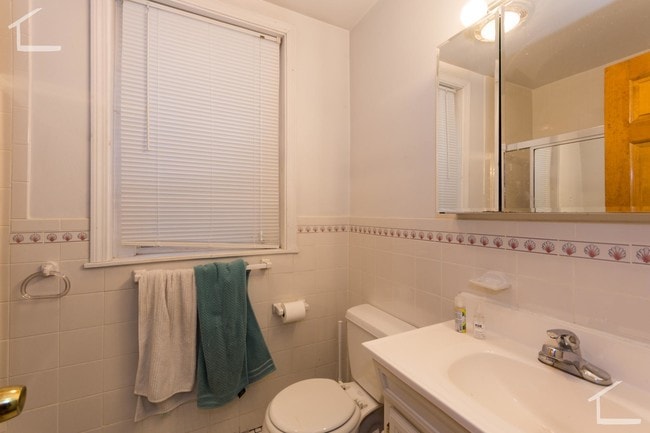 Photo - 156 Coolidge St Unit 2