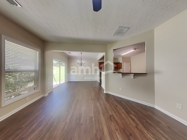 Photo - 311 Barberry Pl