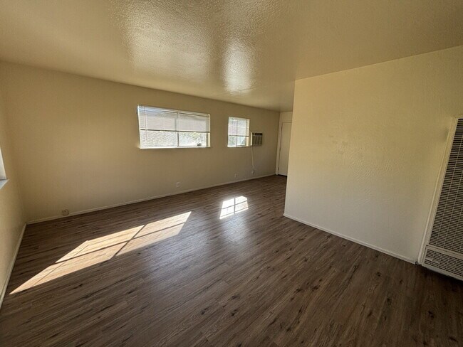 Photo - Tidy duplex in Diamond Springs close to shopping and Placerville!