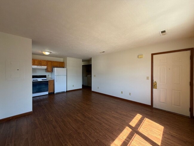 Photo - 209 Stonewall Ct Unit APT. 3