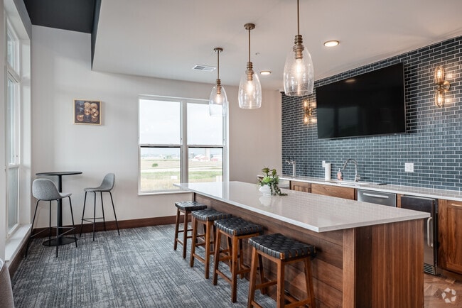 Sky Lounge - Kitchen