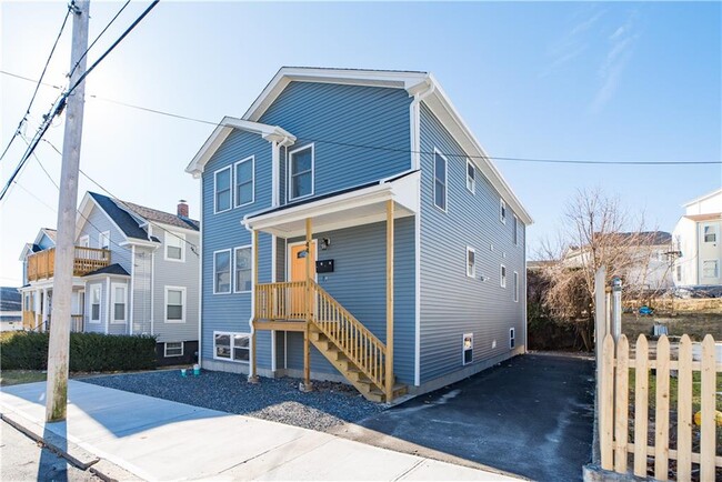 Photo - 44 Hall St Unit 2