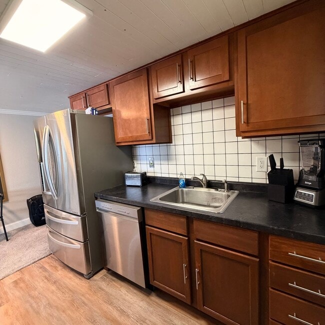 1115 Delmar Ct NW Unit 1115-2