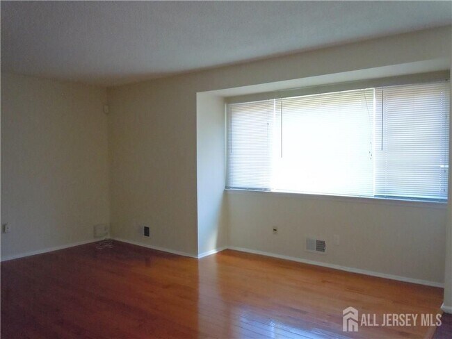 Photo - 3 Quincy Cir