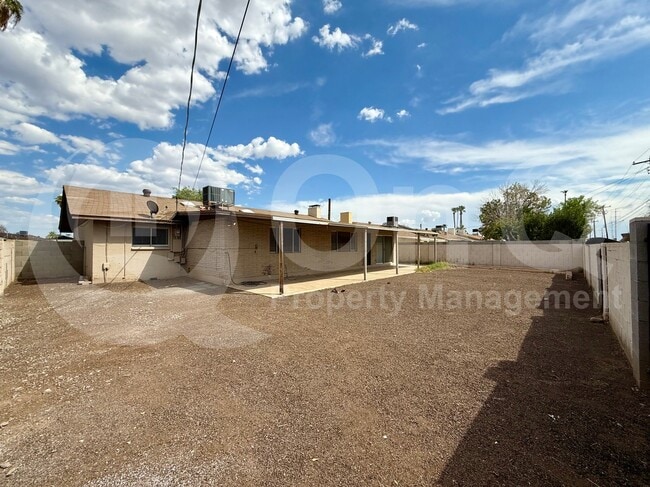Photo - 3006 S Dromedary Dr