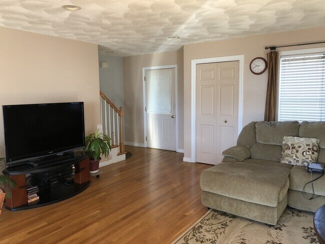 Photo - 111 Oxford St