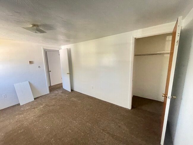 Photo - 305 Cherry St