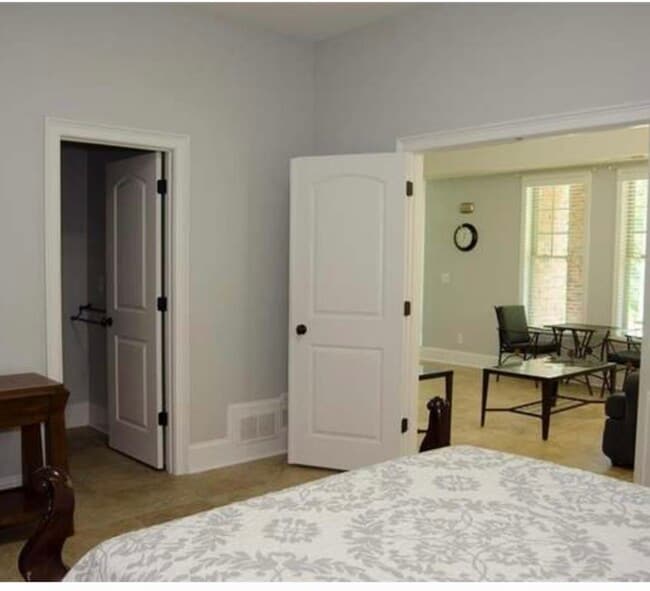 Building Photo - 5029 Ardenwoods Dr Unit Coleman