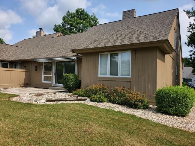 Photo - Mequon - A Stunning 3 Bedroom 3 Bath Condo