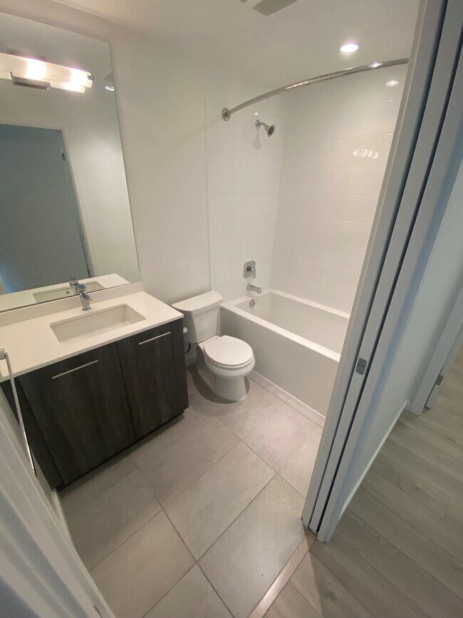 Photo - Aquilini Centre South - 2701 Unit 2701