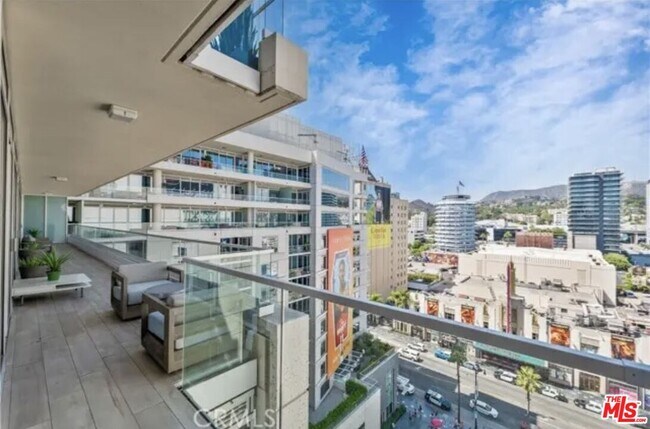 6250 Hollywood Blvd Unidad 12D
