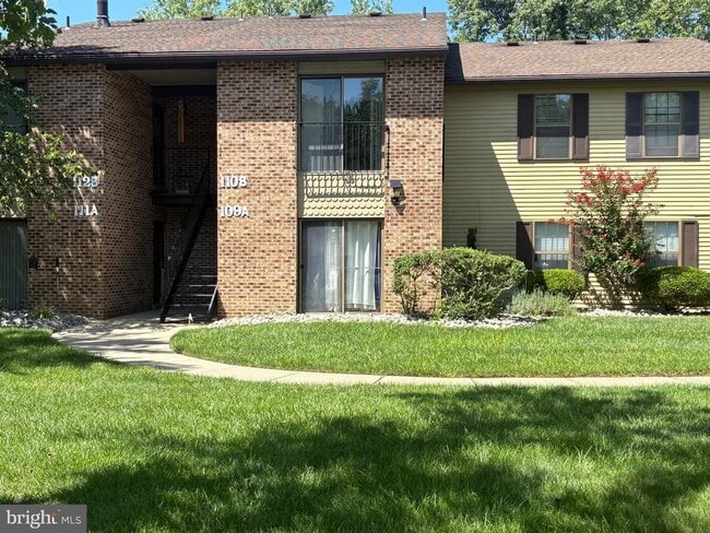 Building Photo - 110B Red Cedar Ct Rental