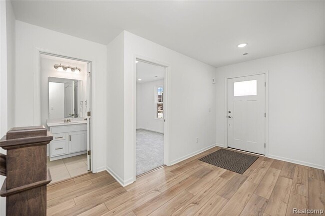 Photo - 43071 Atwood Ave