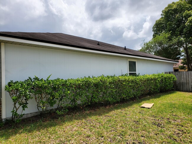 Photo - 3432 International Village Dr W