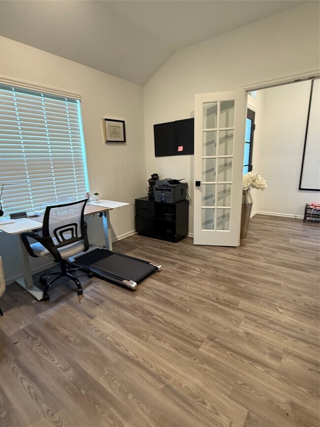 Photo - 3618 Oakvale Dr