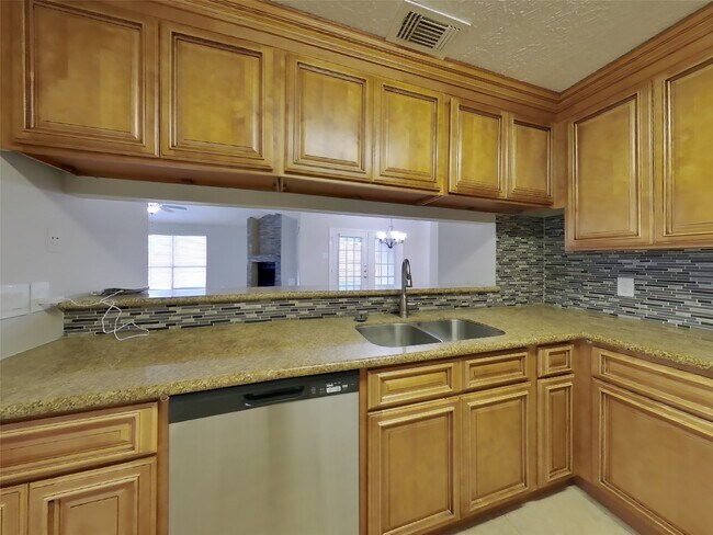 Photo - 16006 Camino Del Sol Dr