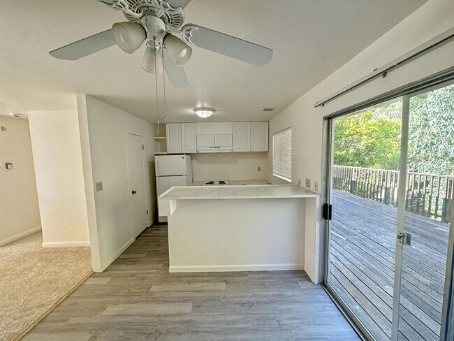 Photo - 53-55 Elizabeth Way Unit 53