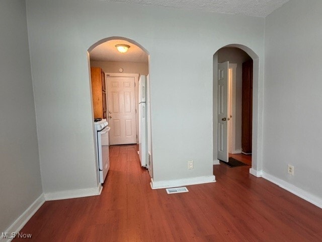 Photo - 990 Kelly Ave