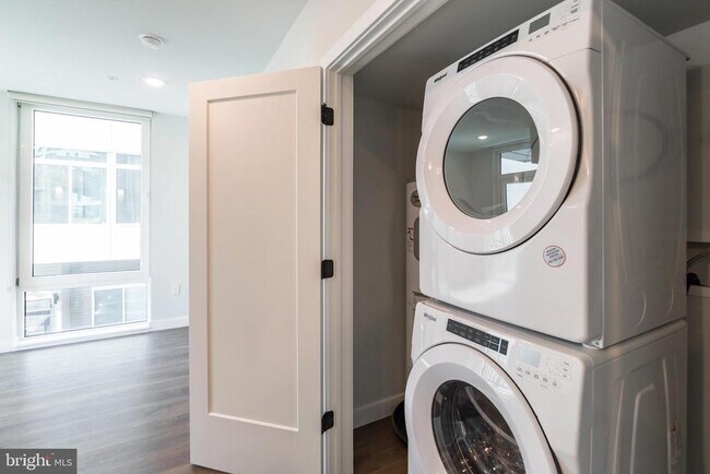 Photo - 1102 Germantown Ave Apartment Unit 204