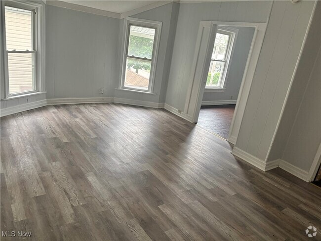 Building Photo - 2097 W 93rd St Unit UP Rental