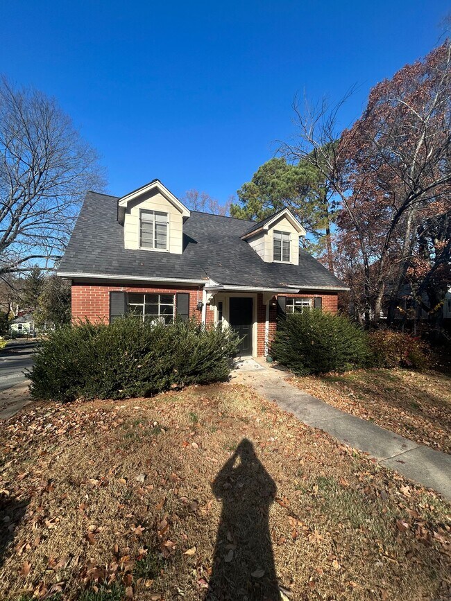 1015 Carolina Ave