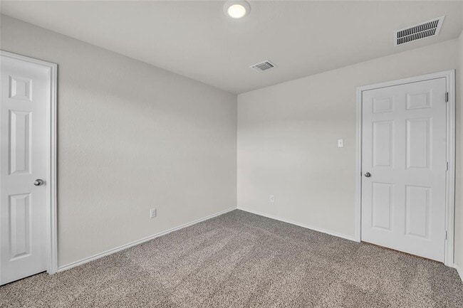 Photo - 144 Willers Rd