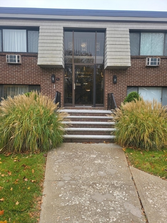 Photo - 1 Hallmark Gdns Unit 1