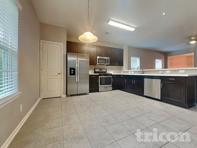 Photo - 7707 Foxwaithe Ln